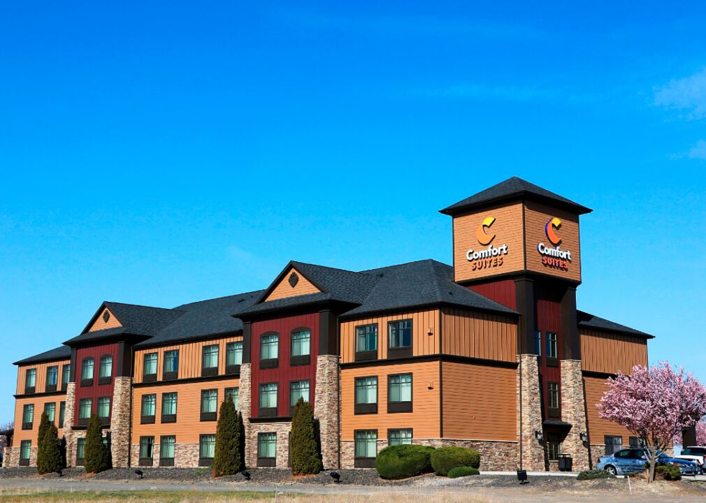 #18. Comfort Suites